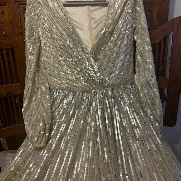 ✔️#67B BNWT MAC DUGGAL SEQUINED WRAP OVER 3/4 SLEEVE GOWN #5509 - Picture 10 of 12